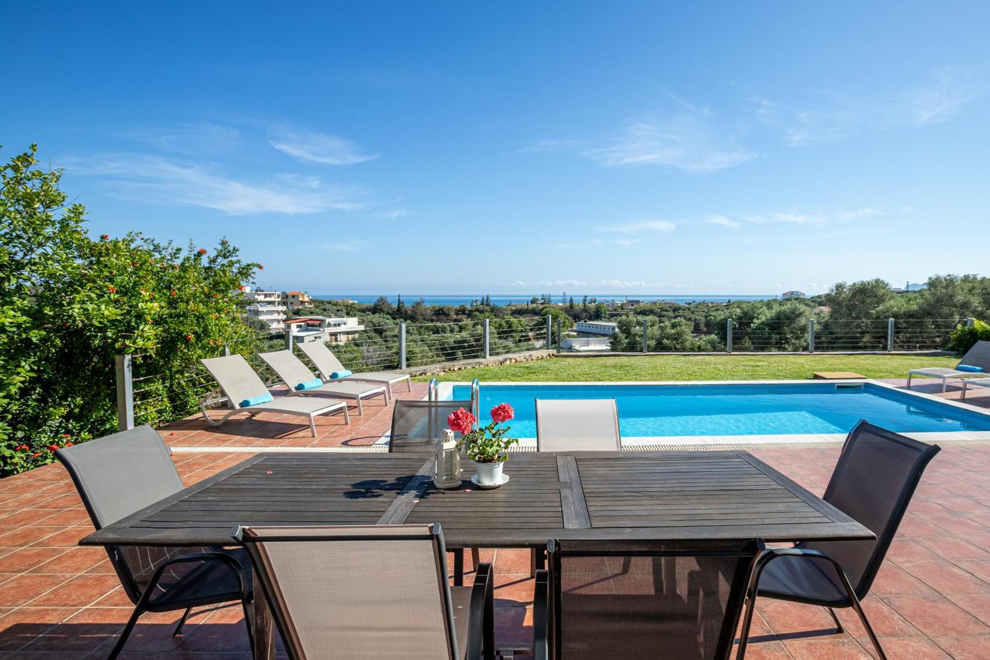 Dimitra Apartment With Private Pool And Sea View -The Ground Floor Of A Two Storey Building Daratsos Exterior photo